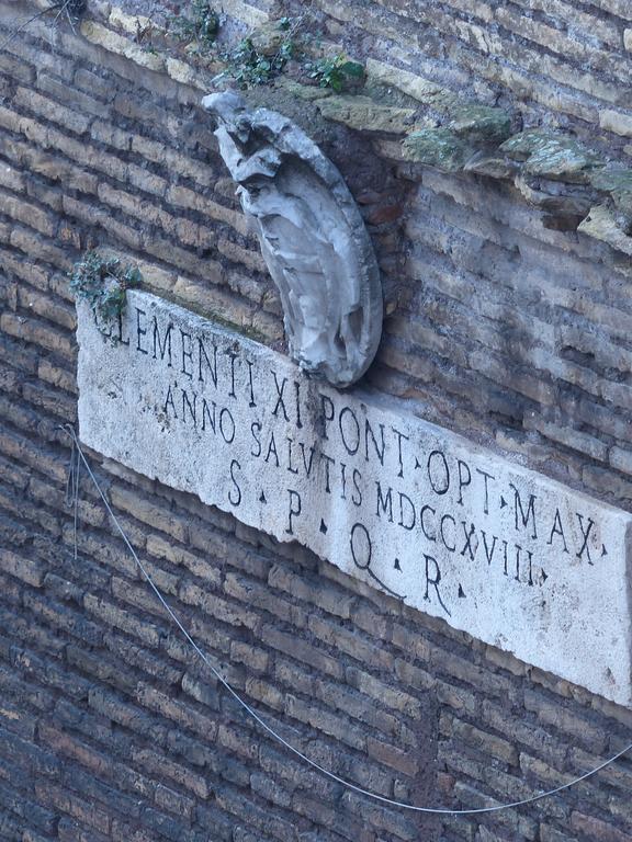 Between Termini & Colosseo روما المظهر الخارجي الصورة