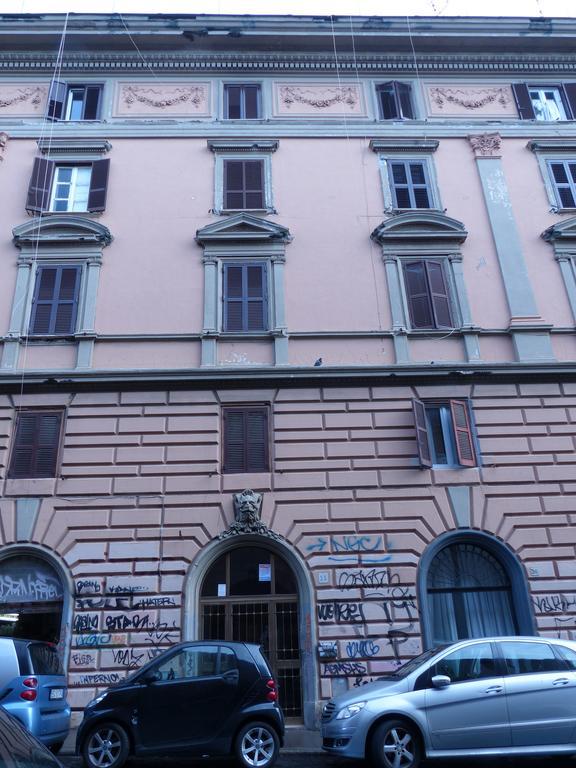 Between Termini & Colosseo روما المظهر الخارجي الصورة