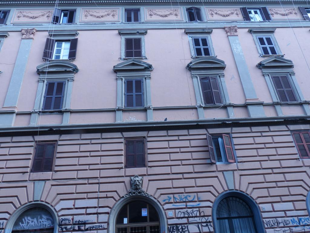 Between Termini & Colosseo روما المظهر الخارجي الصورة